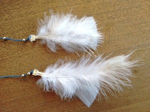 03. Adornos cintas detalle plumas como hacer atrapasueños tutorial trizas y trazos