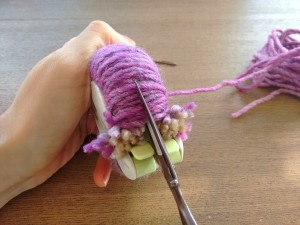 105. Punto tejer paso a paso tutorial conjunto gorro y mitones mujer - Cortar lana
