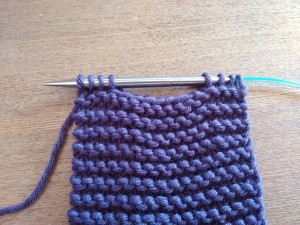 04. Punto tejer paso a paso tutorial gorro y bufanda para bebé - Tejer bufanda paso 1 ojal
