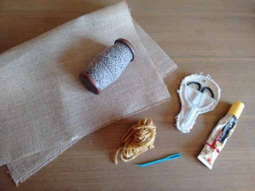 00 Tutorial cómo hacer mantelito rústico tela arpillera trizas y trazos - materiales