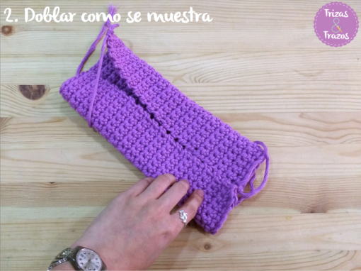 Estuche de ganchillo natura xl dmc trizas y trazos cecilia garcia rodrigo 02. Doblar