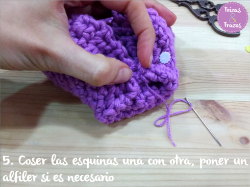 Estuche de ganchillo natura xl dmc trizas y trazos cecilia garcia rodrigo 05. Coser esquina con esquina